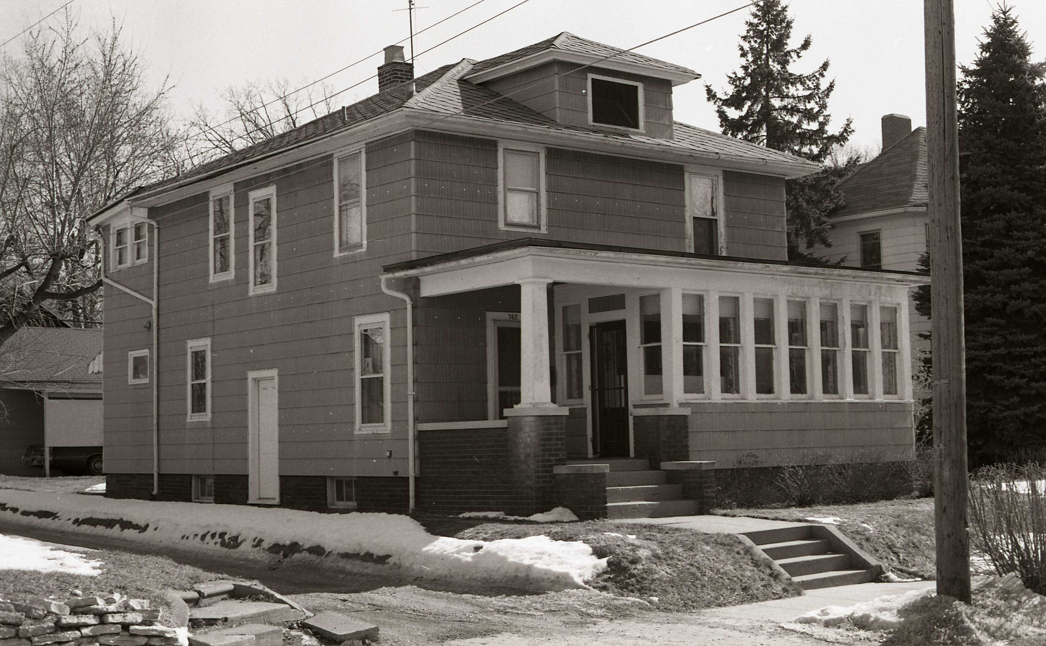 742 Leland Avenue